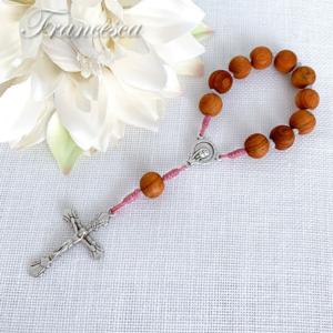 バイヨンウッドのミニロザリオ(桜ピンク) Rosary with Wood beads –Pink