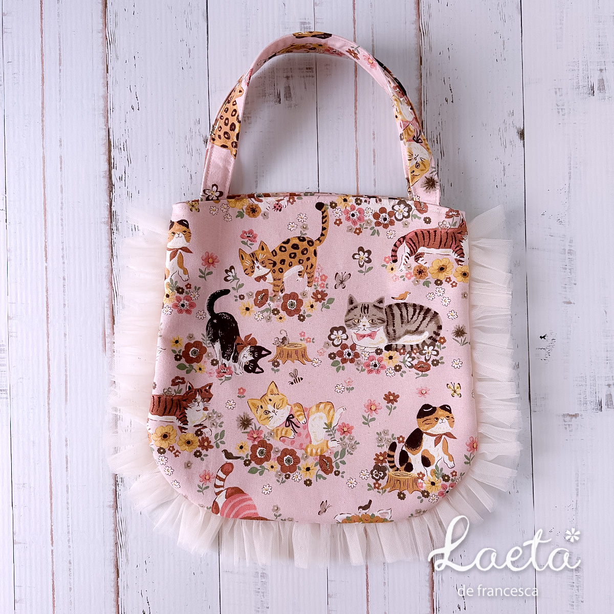 ちょっとそこまでバッグ 猫と花Mサイズ　ピンク