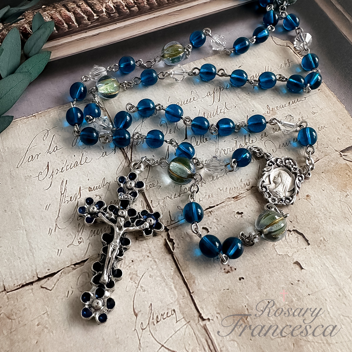青い花の窟のロザリオ