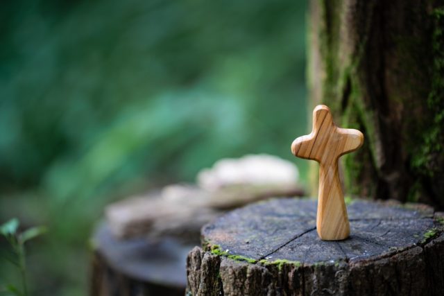 wooden-cross